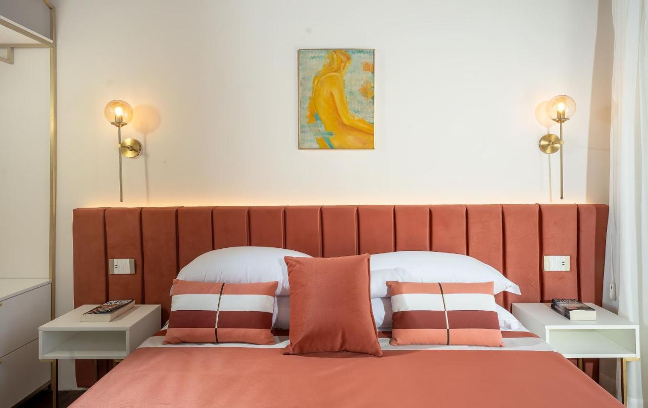 Deluxe Double Room with Balcony,1347983756:JPEG