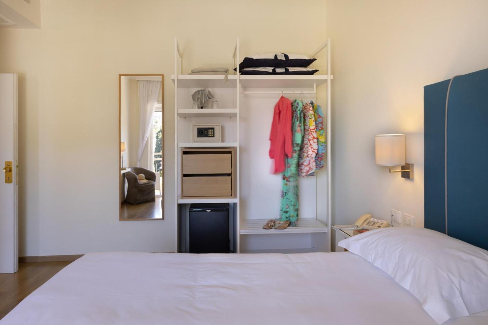 Double or Twin Room Sea View,1771517208:JPEG